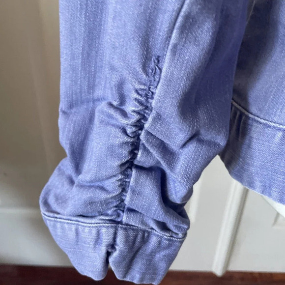 Chicos Platinum Womens Ruched Jacket Sz 2 US 12 Zip Pockets Blue Denim Chic - Picture 2 of 12